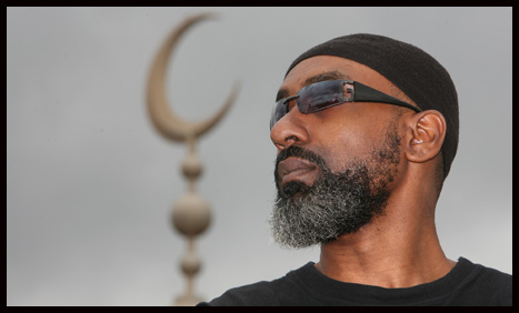 Famous singer tells his story on why he chose Islam? Abdullah Rolle