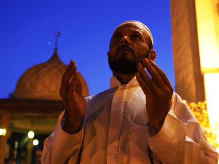 Supplication and du`aa’ in Ramadan is an act of Sunnah of the Prophet (peace be upon him). Here are some authentic supplications related to the Holy Month…