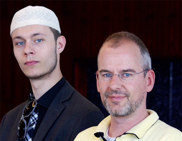 Son of Former Anti-Islam Advocate Accepts Islam