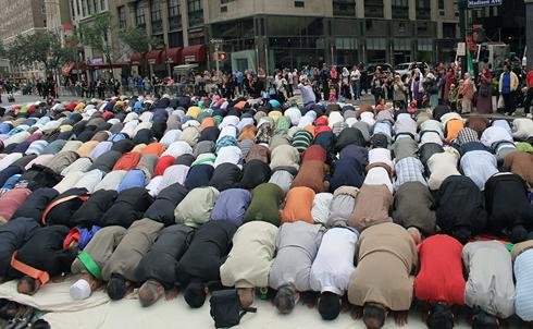 Muslims pray in New York