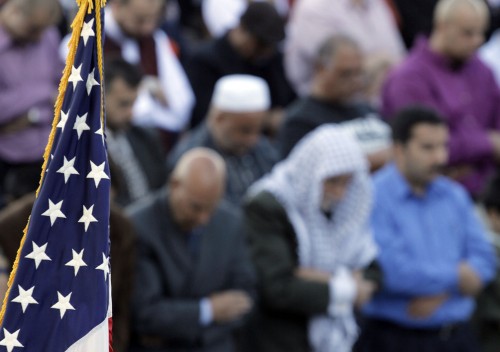 American Muslims praying