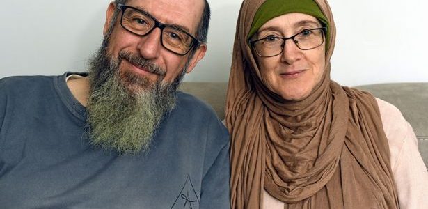 Hanan’s and John’s Stories of Conversion to Islam